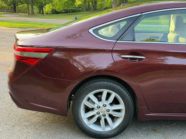 Used 2015 Toyota Avalon XLE Premium FWD image 11