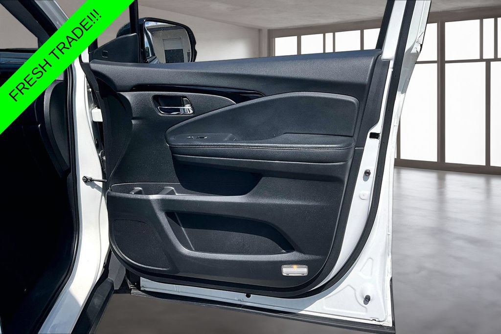 Used 2022 Honda Pilot Touring image 29