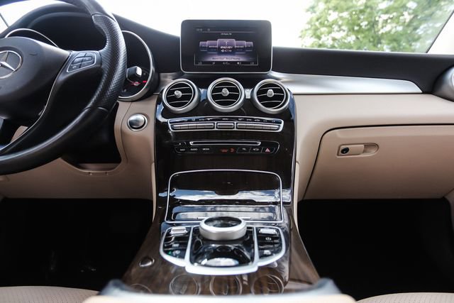 Used 2017 Mercedes-Benz GLC 300 4MATIC image 23