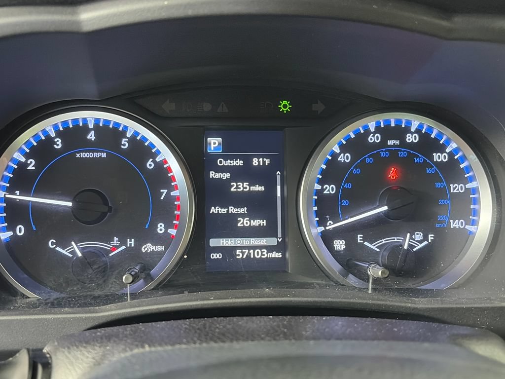 Used 2017 Toyota Highlander LE FWD image 15