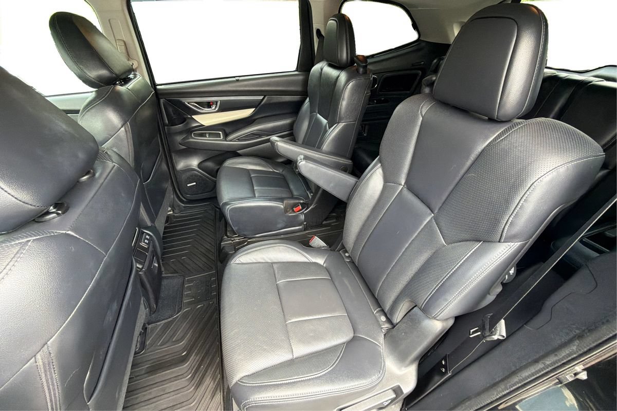 Used 2021 Subaru Ascent Limited w/ Technology Package AWD/4WD image 10