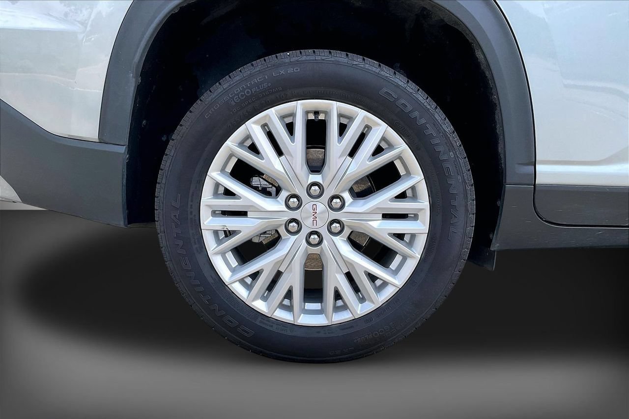 Used 2025 GMC Acadia Elevation w/ Elevation Premium Package FWD image 37