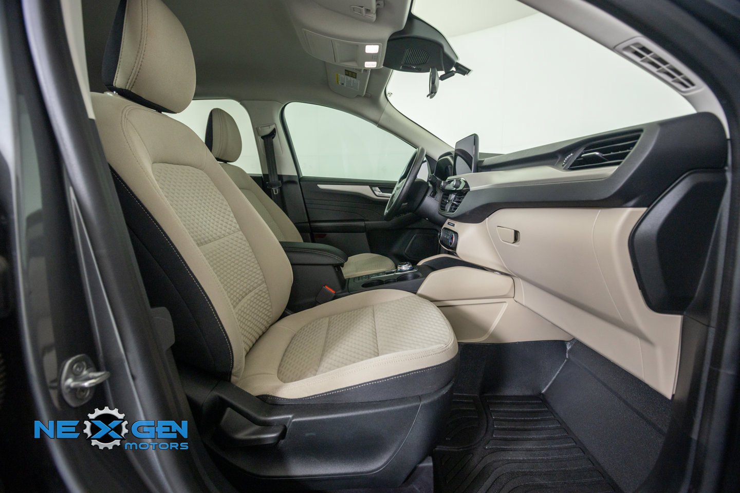 Used 2021 Ford Escape SE FWD image 42