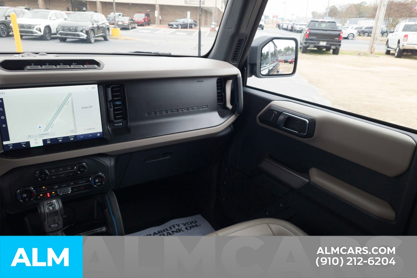 Used 2023 Ford Bronco Wildtrak image 19