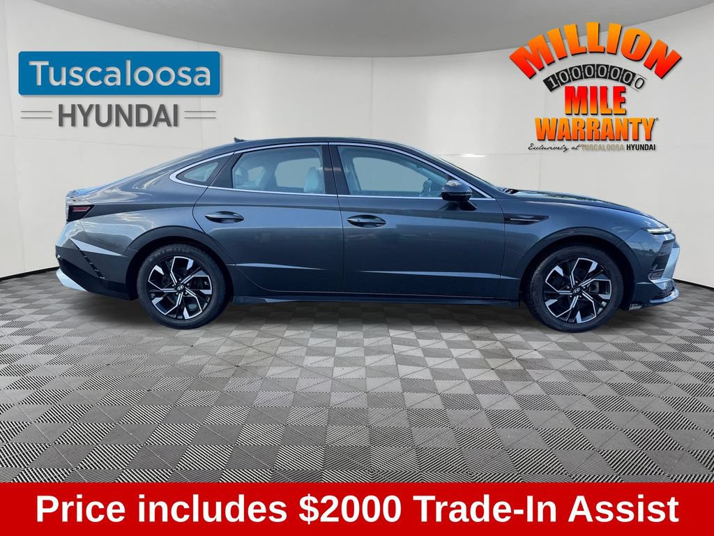 Used 2024 Hyundai Sonata SEL FWD image 2