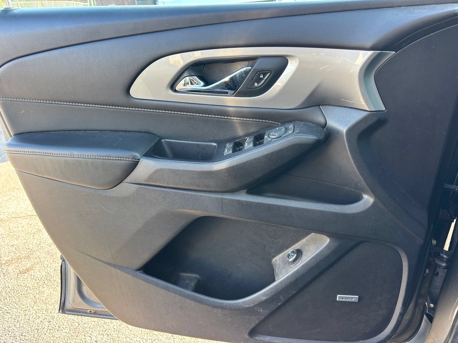 Used 2019 Chevrolet Traverse LT w/ LT Premium Package FWD image 7