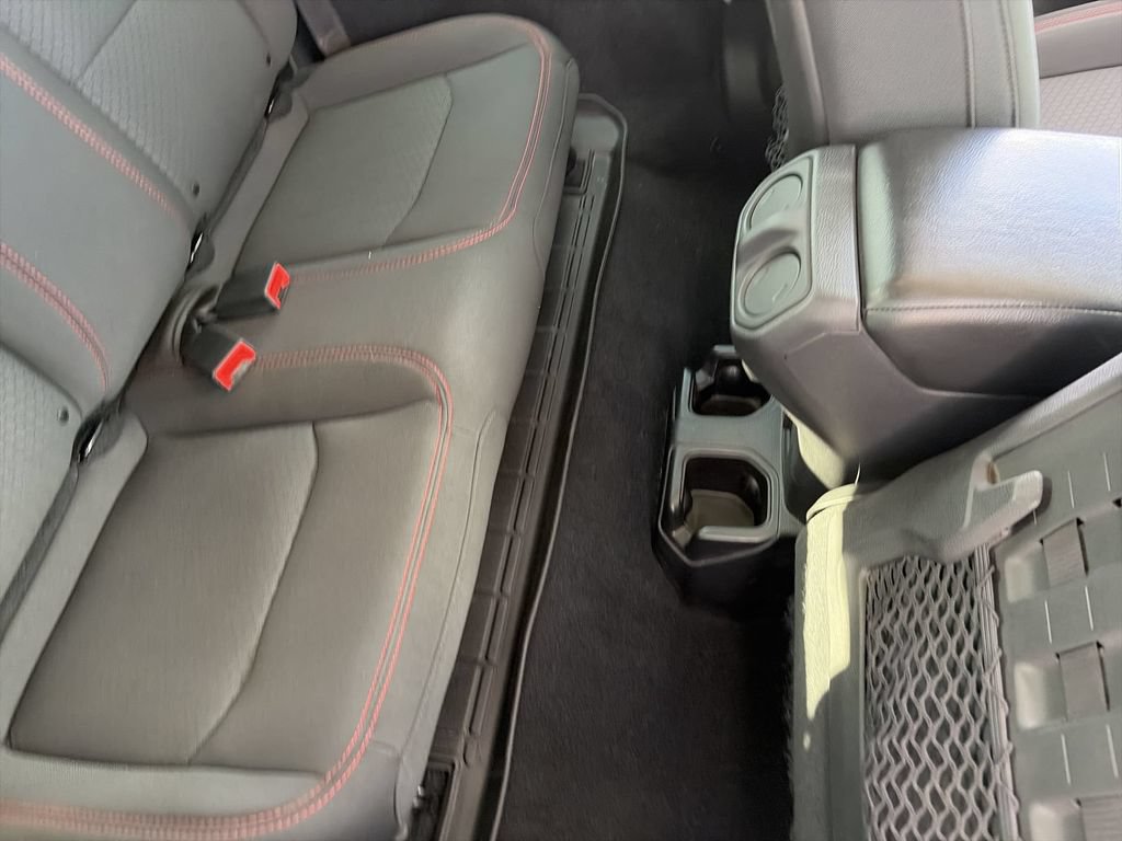 Used 2019 Jeep Wrangler Rubicon AWD/4WD image 31
