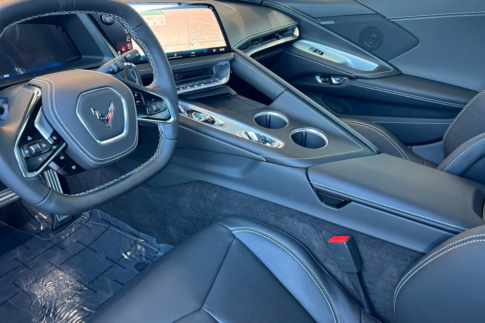 New 2027 Chevrolet Corvette Stingray Convertible RWD image 12