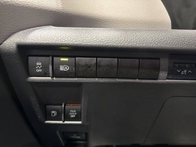 Certified 2024 Toyota Sienna Limited image 17