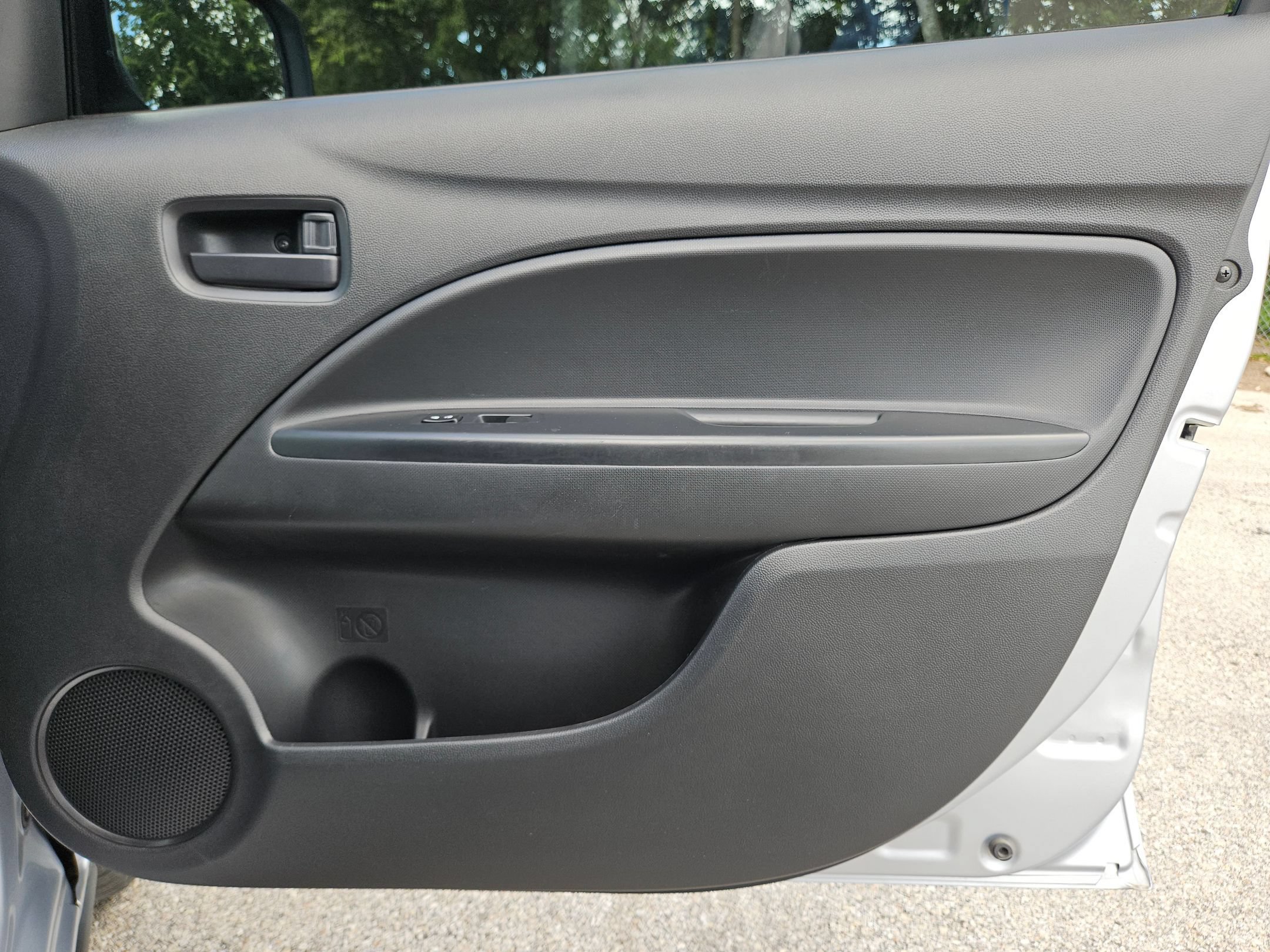 Used 2024 Mitsubishi Mirage G4 ES FWD image 29