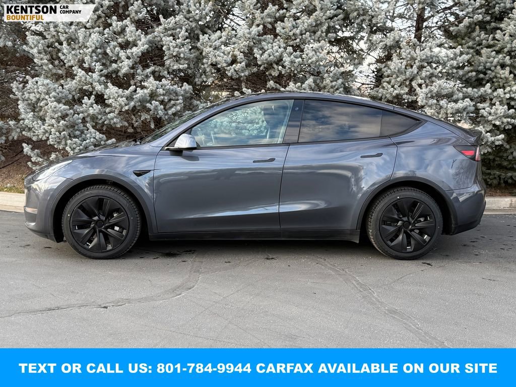 Used 2020 Tesla Model Y Long Range image 3