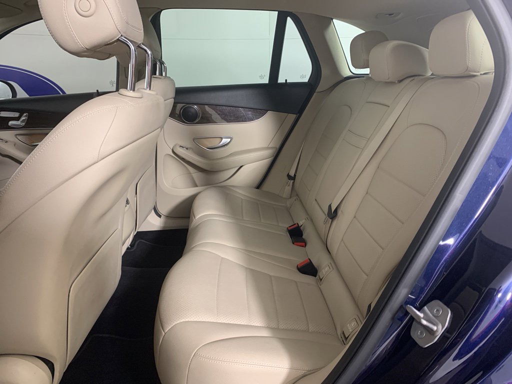 Used 2021 Mercedes-Benz GLC 300 image 34