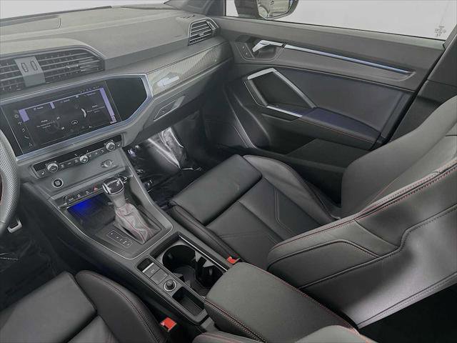 Certified 2025 Audi Q3 2.0T Premium Plus w/ Premium Plus Package image 22