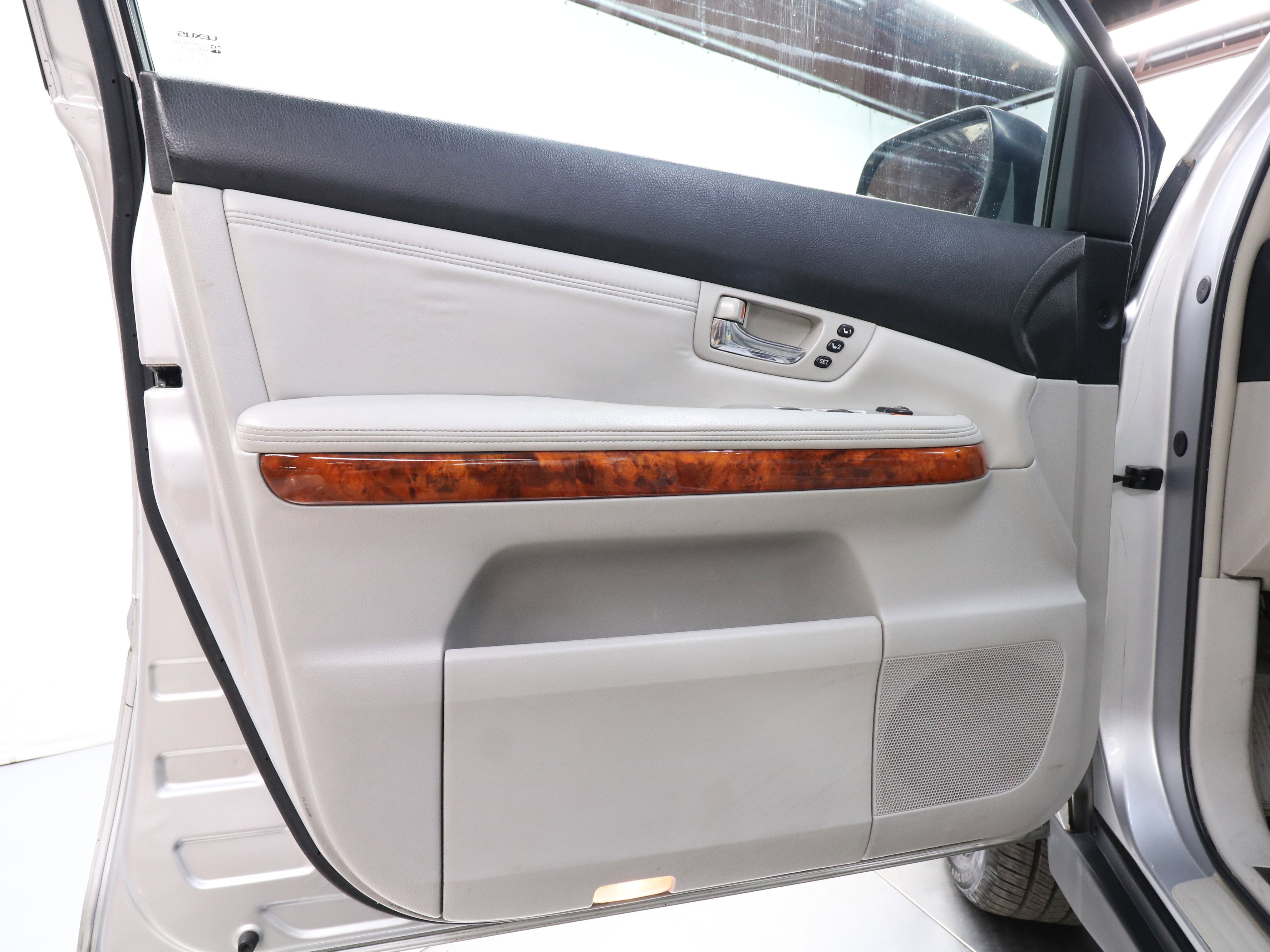 Used 2009 Lexus RX 350 AWD image 20