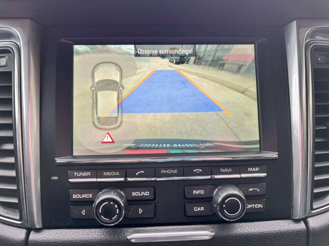 Used 2015 Porsche Macan Turbo image 13