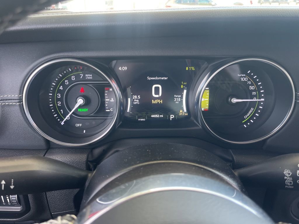 Used 2022 Jeep Wrangler Unlimited Sahara w/ Cold Weather Group image 12