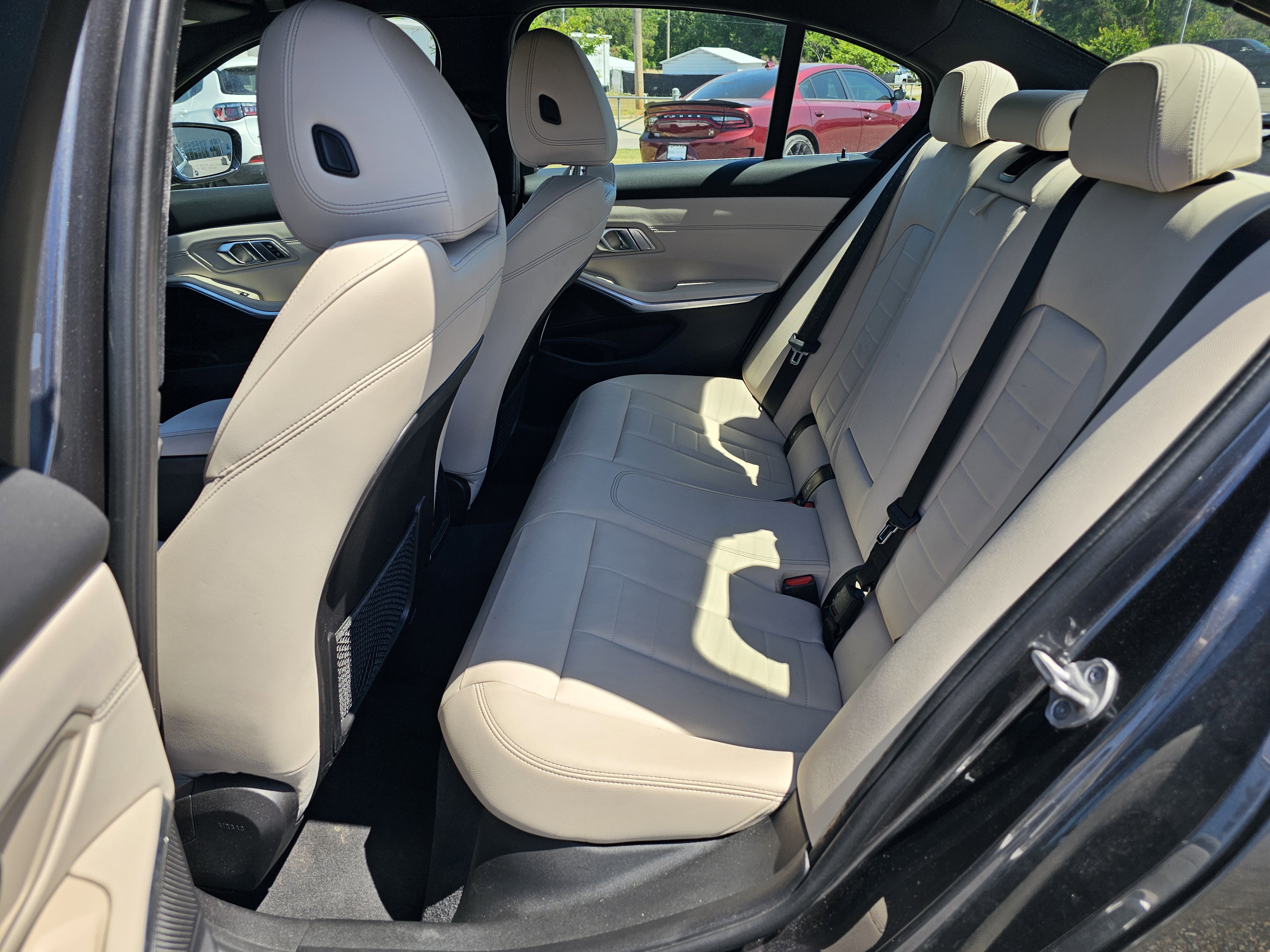 Used 2021 BMW 330e w/ Convenience Package image 32