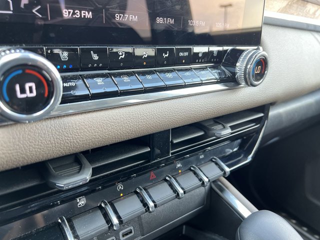 Used 2026 GMC Canyon Denali AWD/4WD image 11