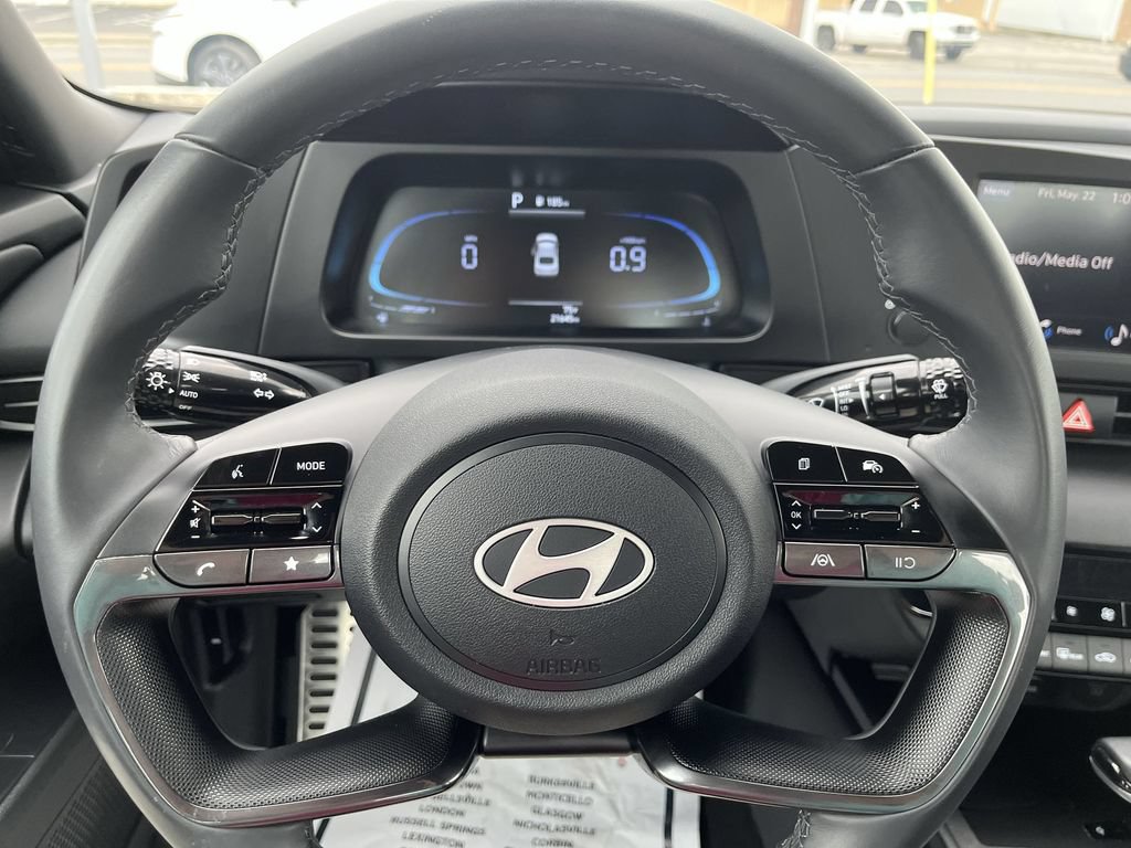 Used 2025 Hyundai Elantra Sport w/ Cargo Package FWD image 14