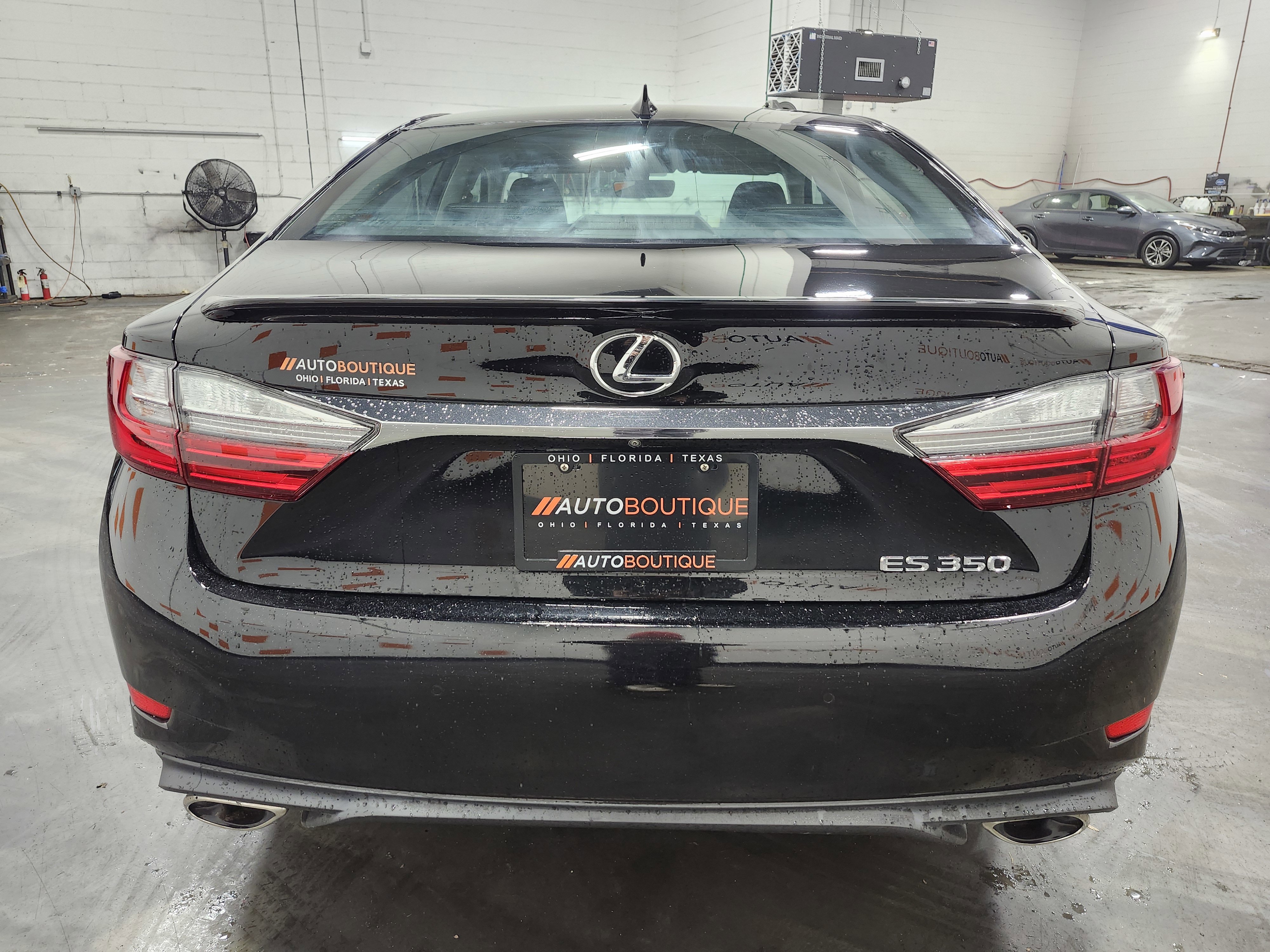 Used 2016 Lexus ES 350 w/ Premium Package w/Wood Trim image 18