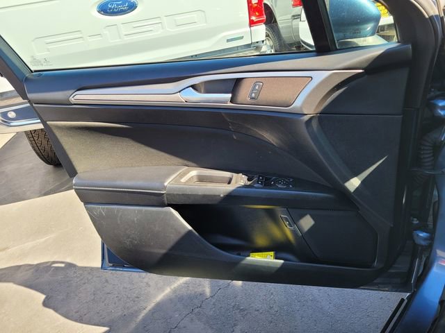 Used 2018 Ford Fusion SE image 21