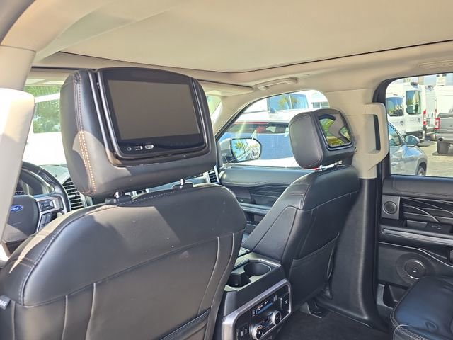 Used 2018 Ford Expedition Platinum image 11
