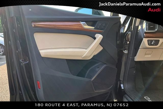 Certified 2023 Audi Q5 2.0T Premium w/ Convenience Package AWD/4WD image 15