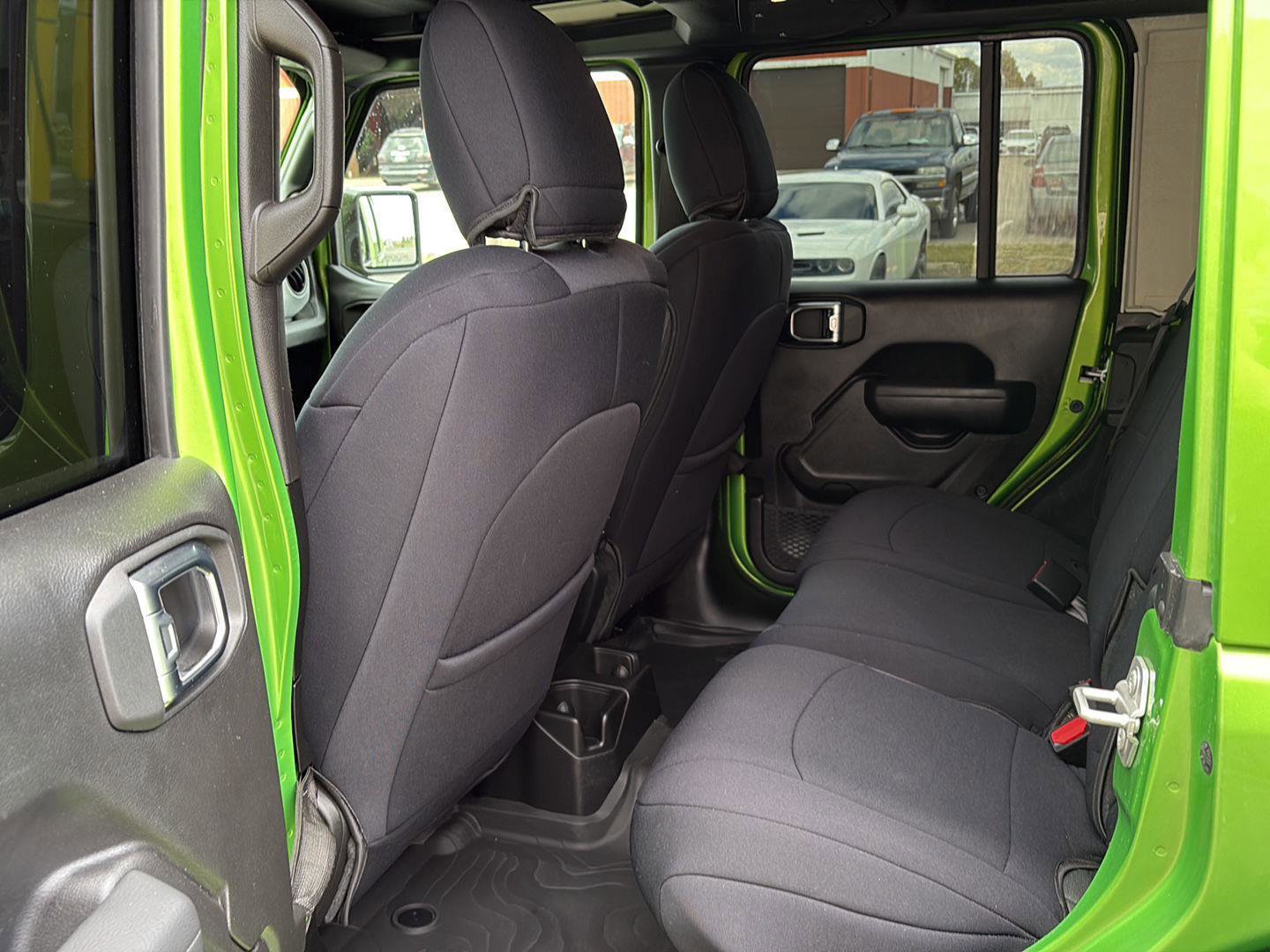 Used 2025 Jeep Wrangler Unlimited Sport AWD/4WD image 28
