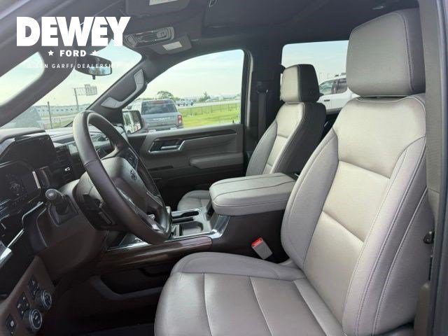Used 2024 Chevrolet Silverado 1500 LT Trail Boss w/ Convenience Package II AWD/4WD image 17