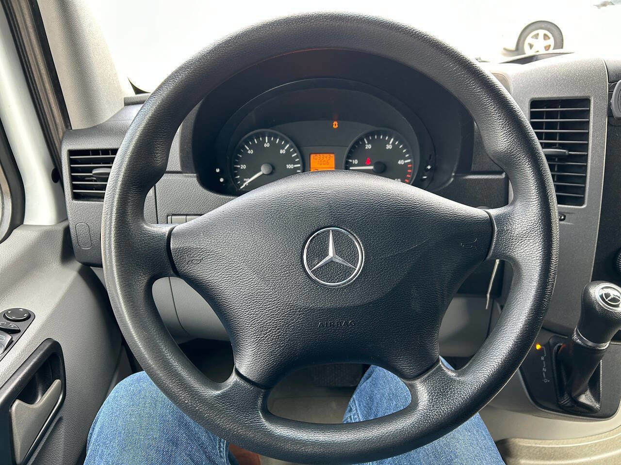 Used 2015 Mercedes-Benz Sprinter 3500 image 16