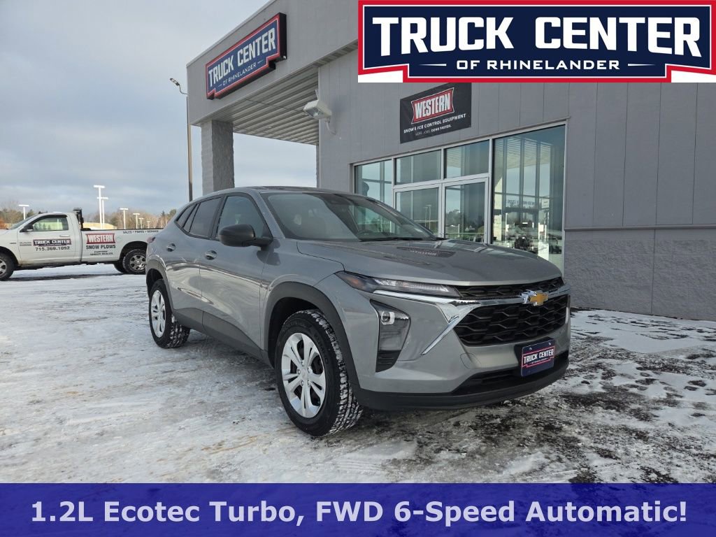 Used 2024 Chevrolet Trax LS image 1