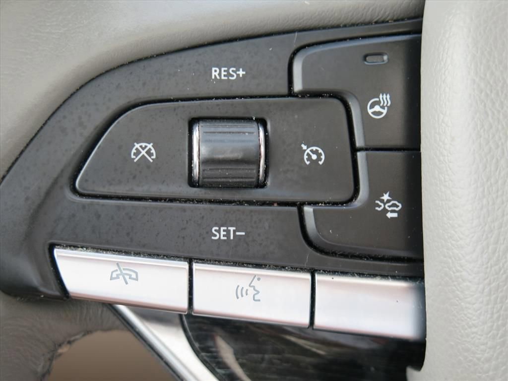 Used 2022 Cadillac XT6 Premium Luxury w/ Technology Package image 19