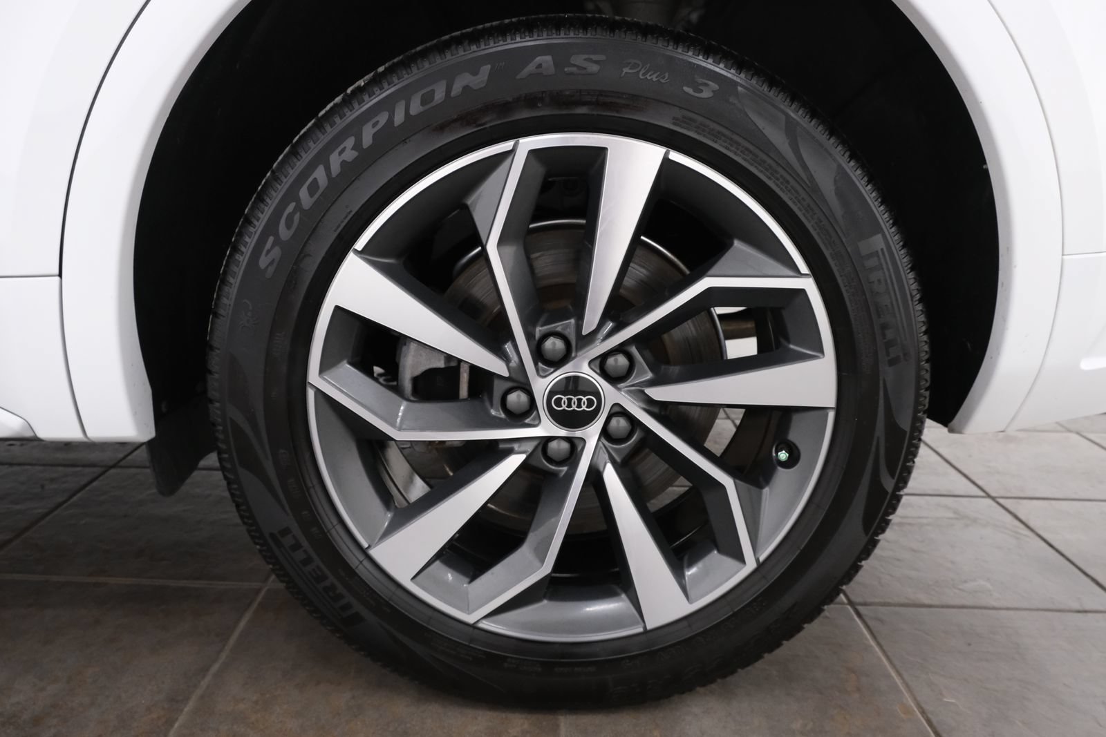 Used 2022 Audi Q5 2.0T Premium Plus w/ Premium Plus Package AWD/4WD image 37