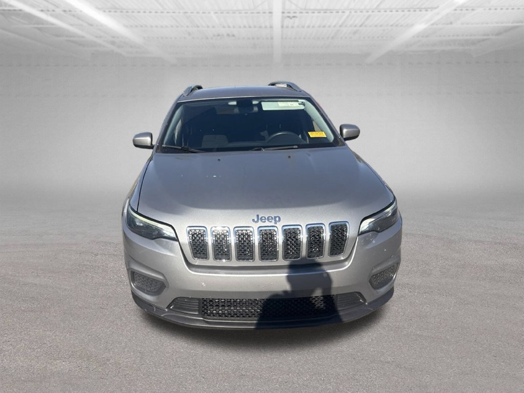 Used 2020 Jeep Cherokee Latitude FWD image 2