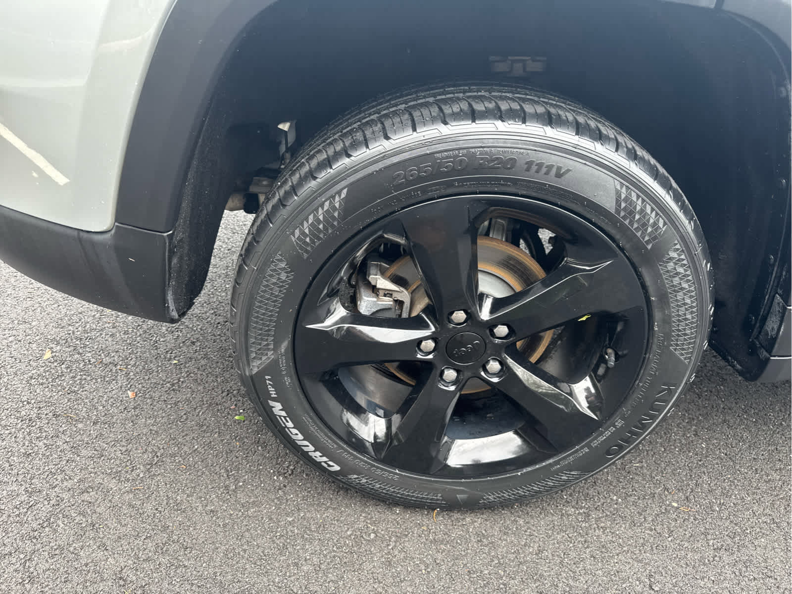 Certified 2023 Jeep Grand Cherokee Altitude image 11