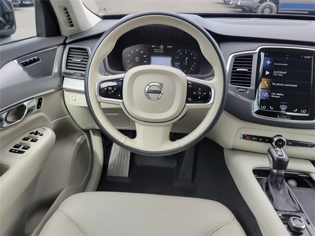 Used 2022 Volvo XC90 T5 Momentum w/ Climate Package image 15
