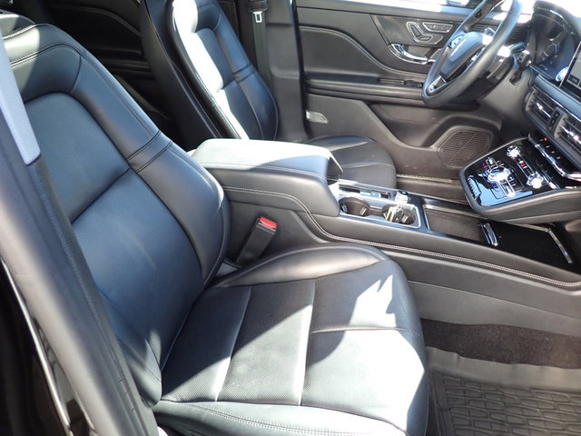 Certified 2022 Lincoln Corsair AWD w/ Premium Package image 11