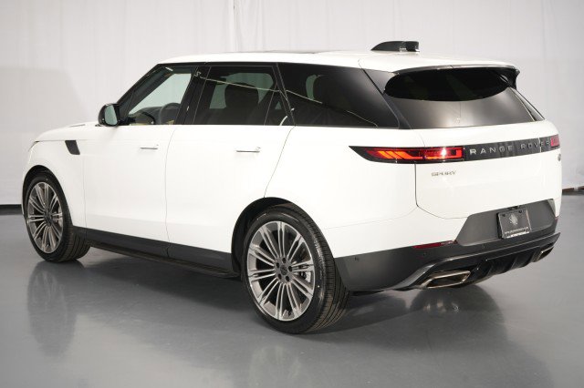 Used 2023 Land Rover Range Rover Sport SE AWD/4WD image 15