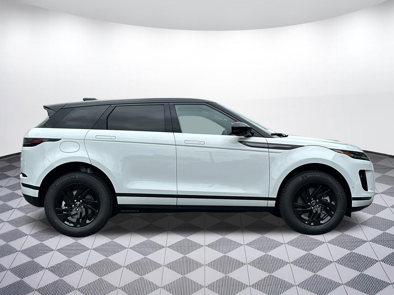 New 2026 Land Rover Range Rover Evoque S AWD/4WD image 8