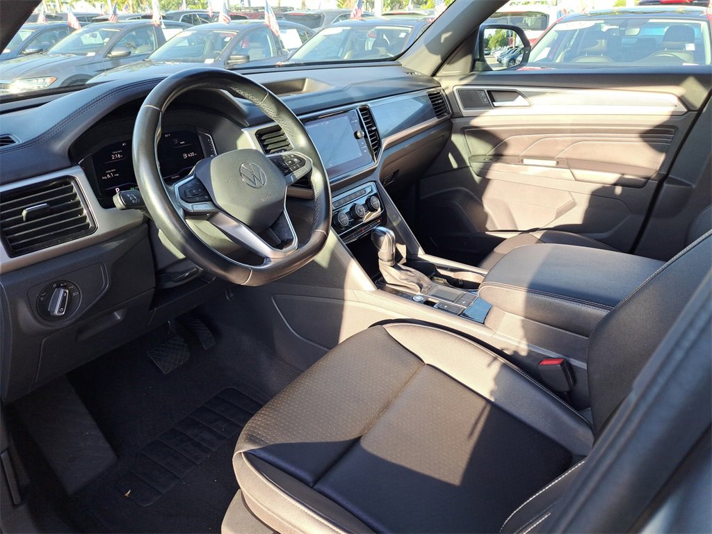 Used 2020 Volkswagen Atlas Cross Sport SEL image 13