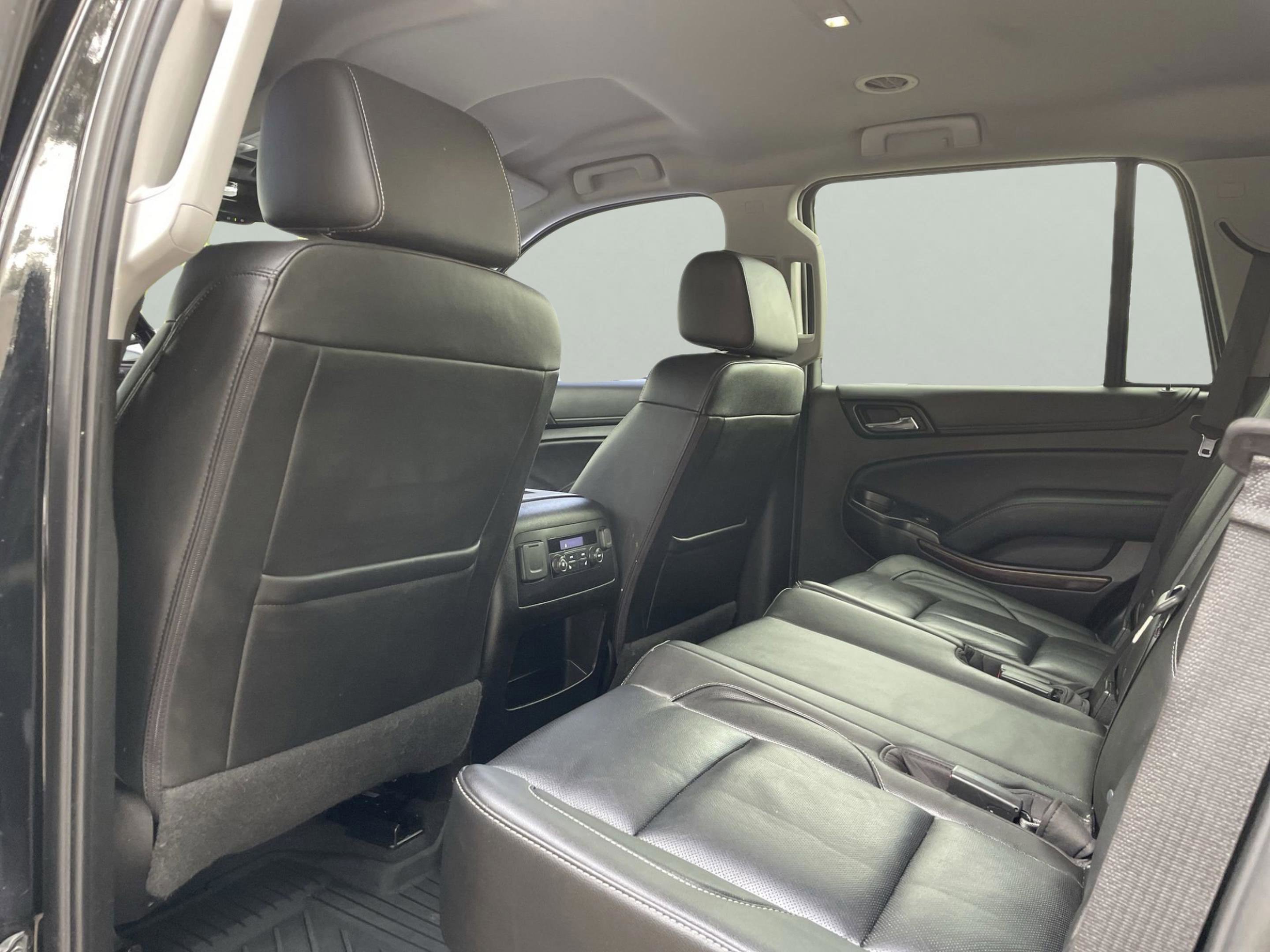 Used 2019 GMC Yukon SLT image 16