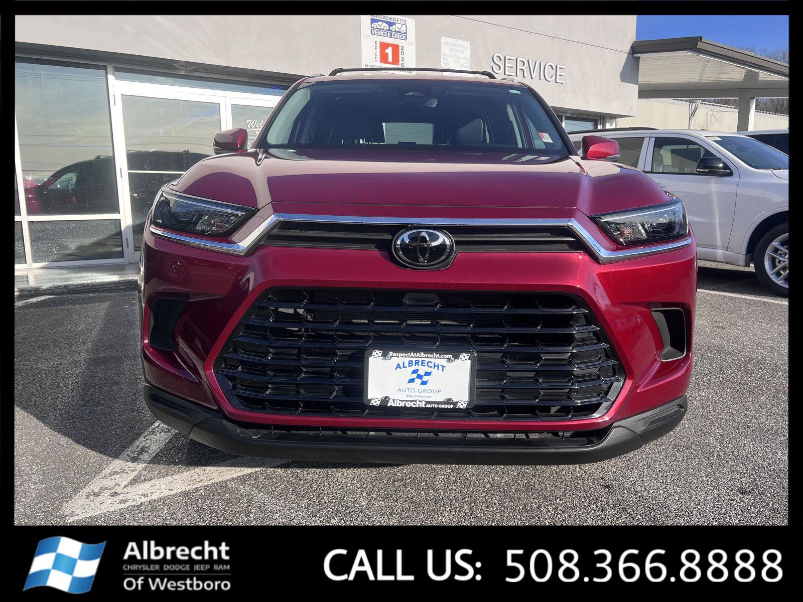 Used 2024 Toyota Grand Highlander XLE image 8