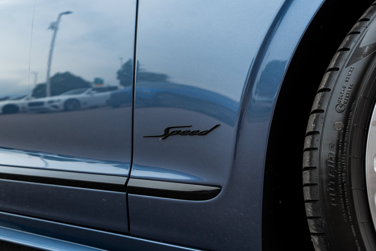 Certified 2025 Bentley Flying Spur Plug-In Hybrid AWD/4WD image 17