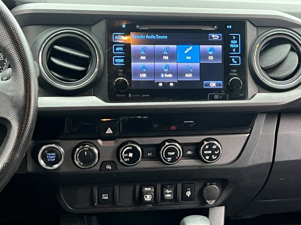 Used 2018 Toyota Tacoma TRD Off-Road image 18