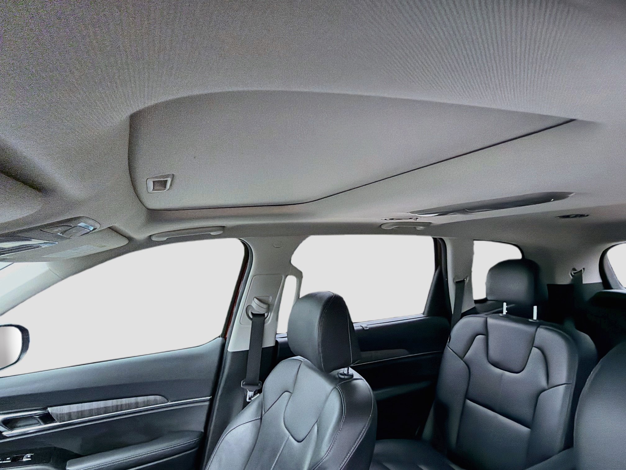 Used 2024 Kia Telluride EX w/ EX Captain's Chair Package FWD image 29