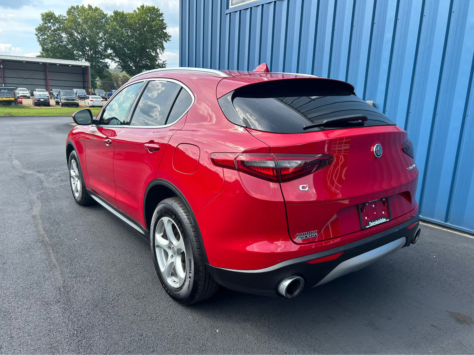 Used 2018 Alfa Romeo Stelvio AWD image 3