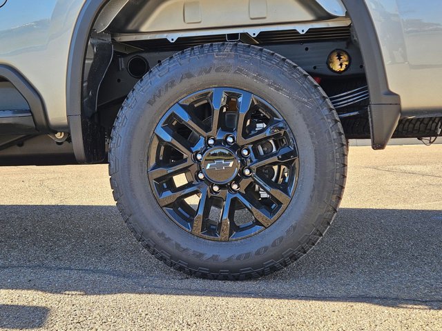 New 2026 Chevrolet Silverado 2500 LT image 10