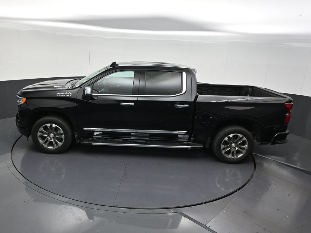 Used 2023 Chevrolet Silverado 1500 High Country w/ Technology Package RWD image 16