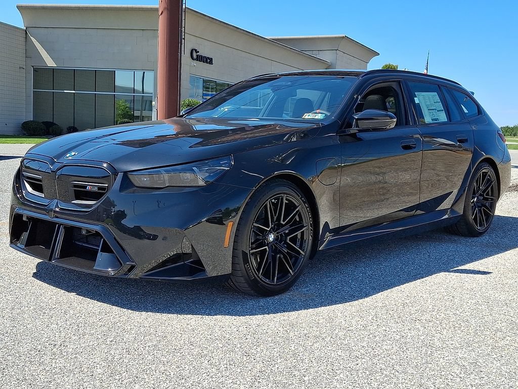 New 2027 BMW M5 Touring AWD/4WD image 5