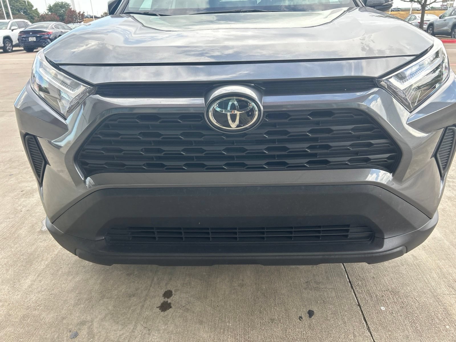 Used 2025 Toyota RAV4 XLE FWD image 2